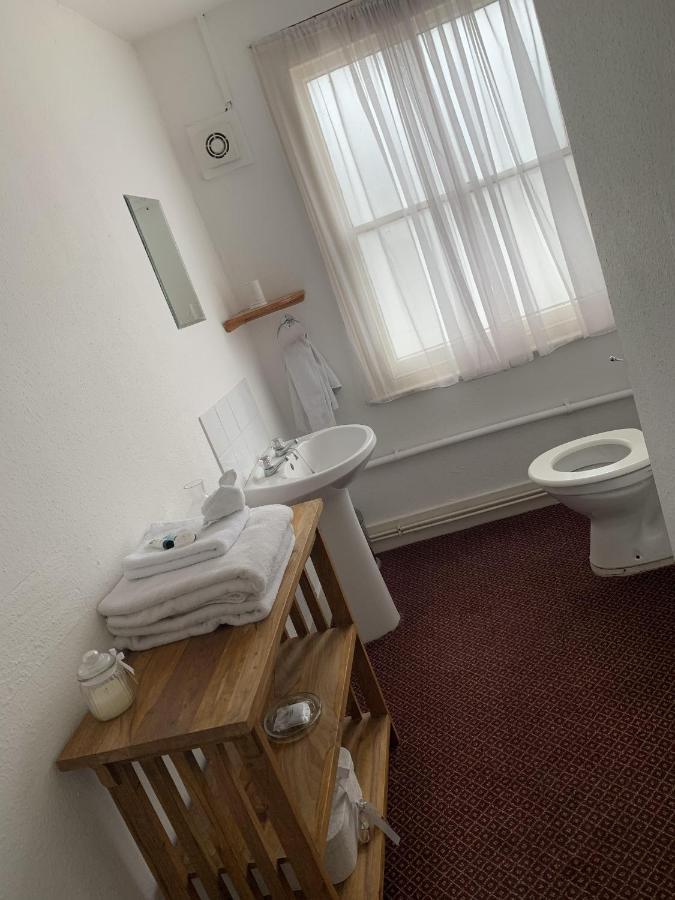 The Prince Of Wales Reigate Extérieur photo