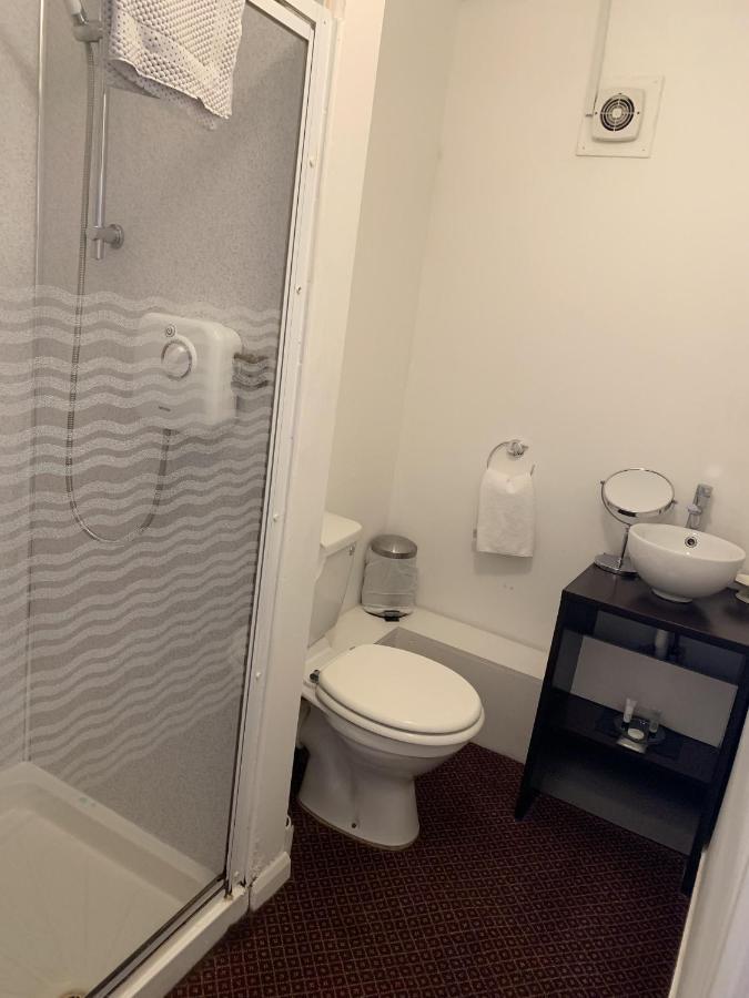 The Prince Of Wales Reigate Extérieur photo