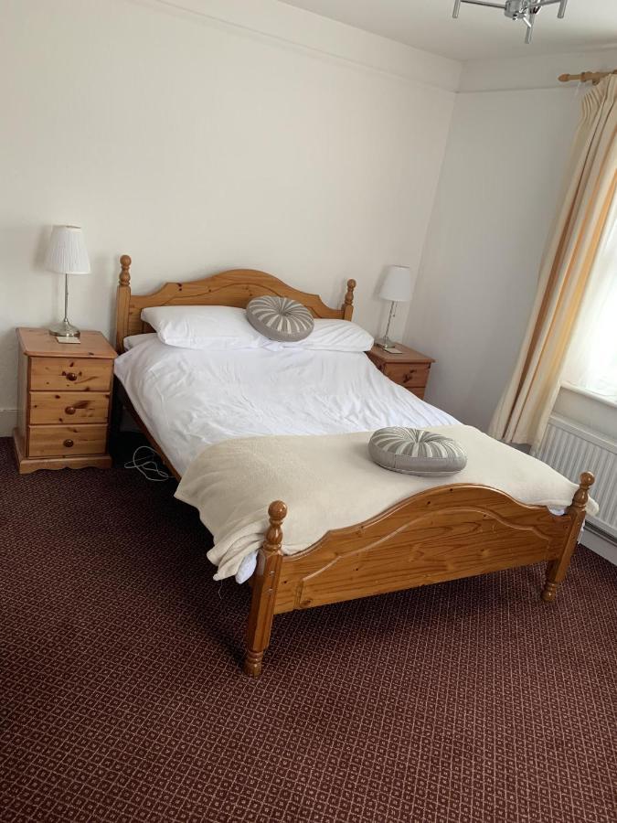 The Prince Of Wales Reigate Extérieur photo